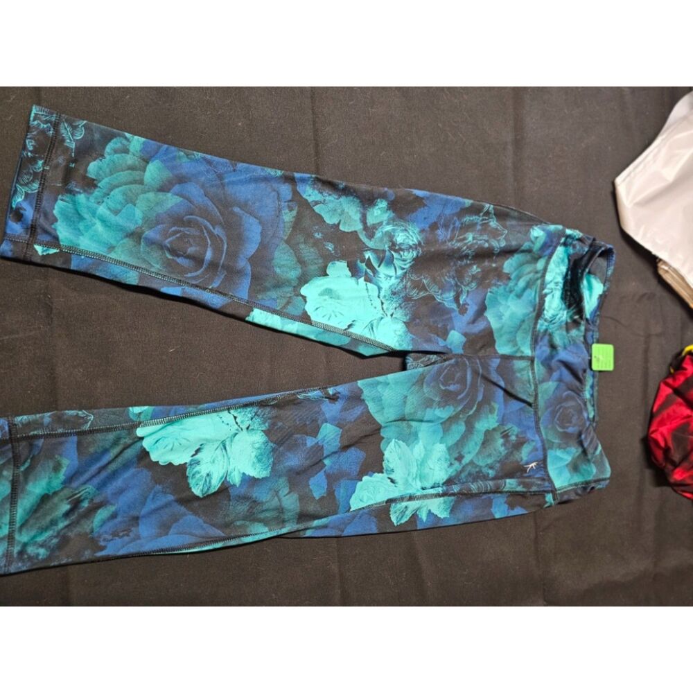 Danskin Now Blue & Teal Floral Print Athletic Capri Leggings (Size S 4-6)